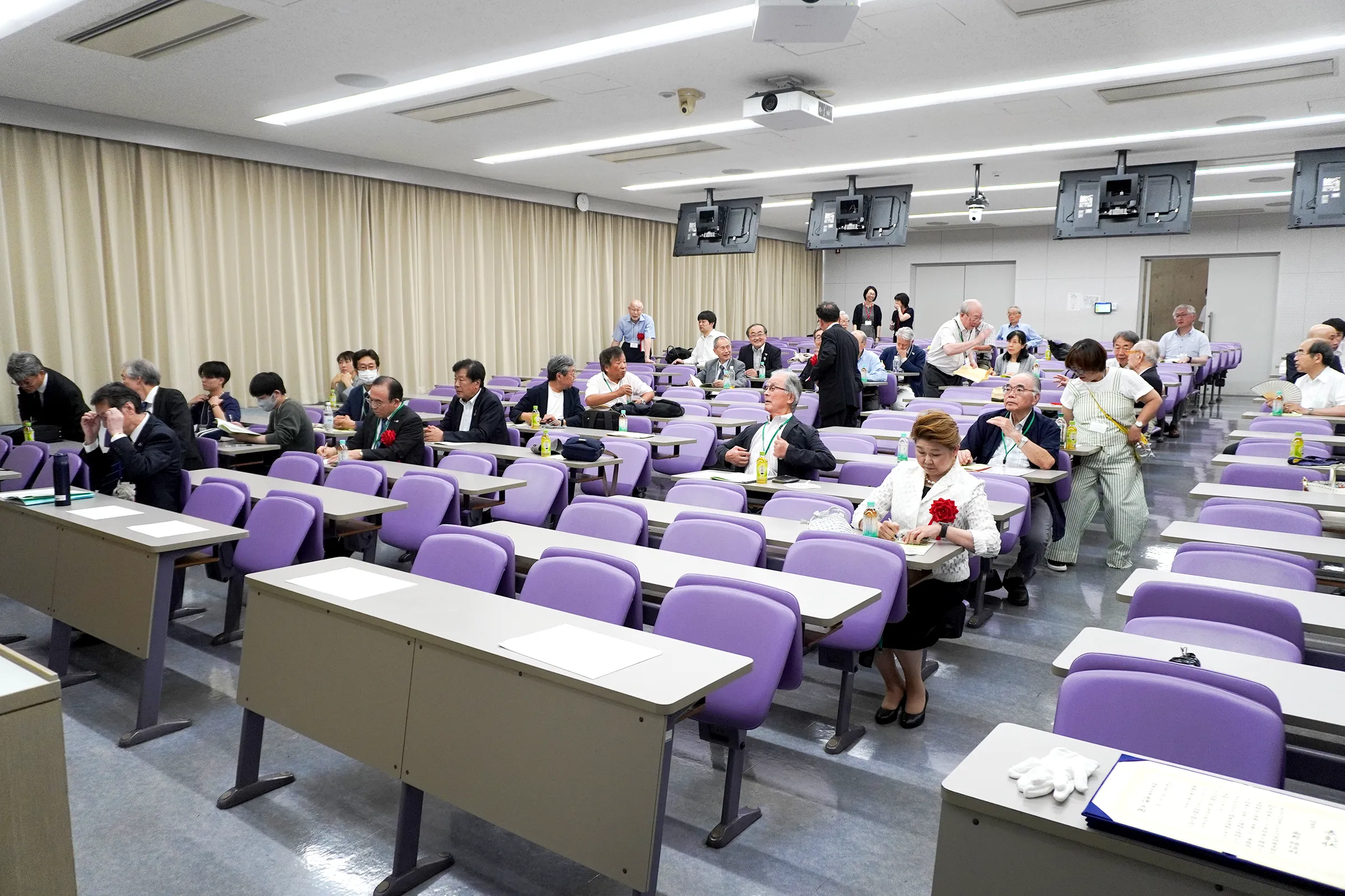 総会の様子